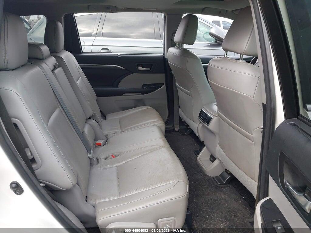 5TDDZRFH9JS859353 2018 TOYOTA HIGHLANDER photo no. 8