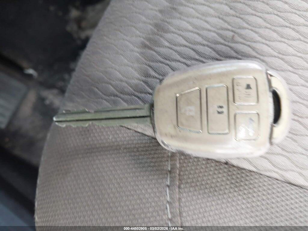 2T1BURHE0FC445225 2015 TOYOTA COROLLA photo no. 11