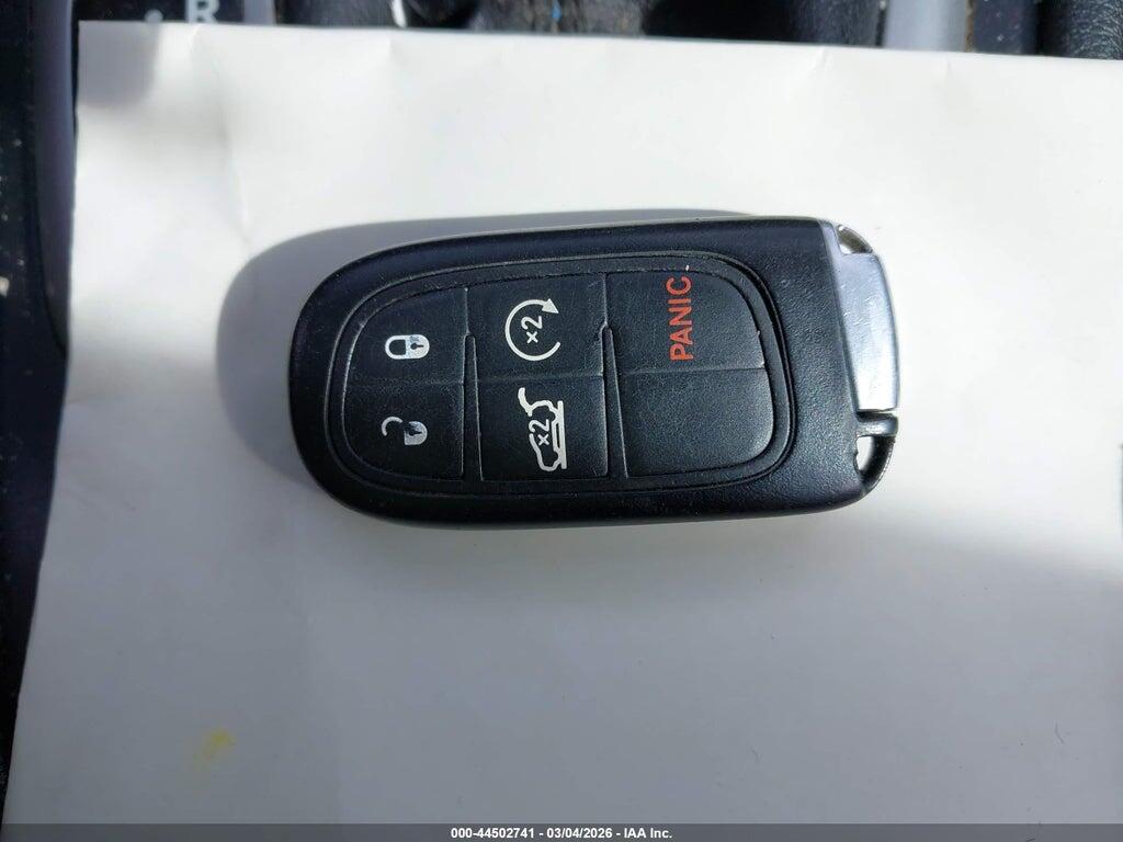 1C4PJLCB0FW671412 2015 JEEP CHEROKEE photo no. 11