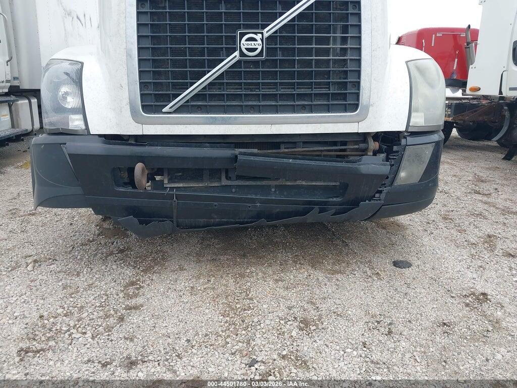 4V4NC9EG1GN962946 2016 VOLVO VN photo no. 11