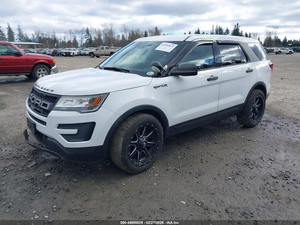 1FM5K8AR2GGD05847 2016 FORD UTILITY POLICE INTERCEPTOR photo no. 2