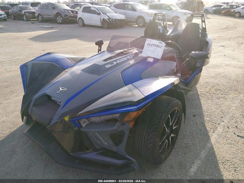 57XAARHB1M8146918 2021 POLARIS SLINGSHOT photo no. 2