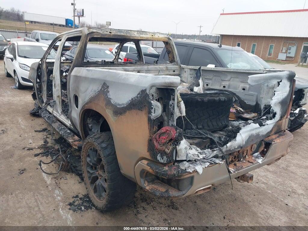 3GCUDEEL9RG179167 2024 CHEVROLET SILVERADO 1500 photo no. 3