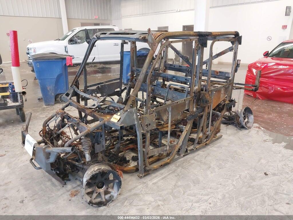 4XARSU993P8073179 2023 POLARIS RANGER photo no. 2