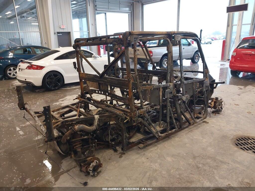 4XARSU993P8073179 2023 POLARIS RANGER photo no. 4