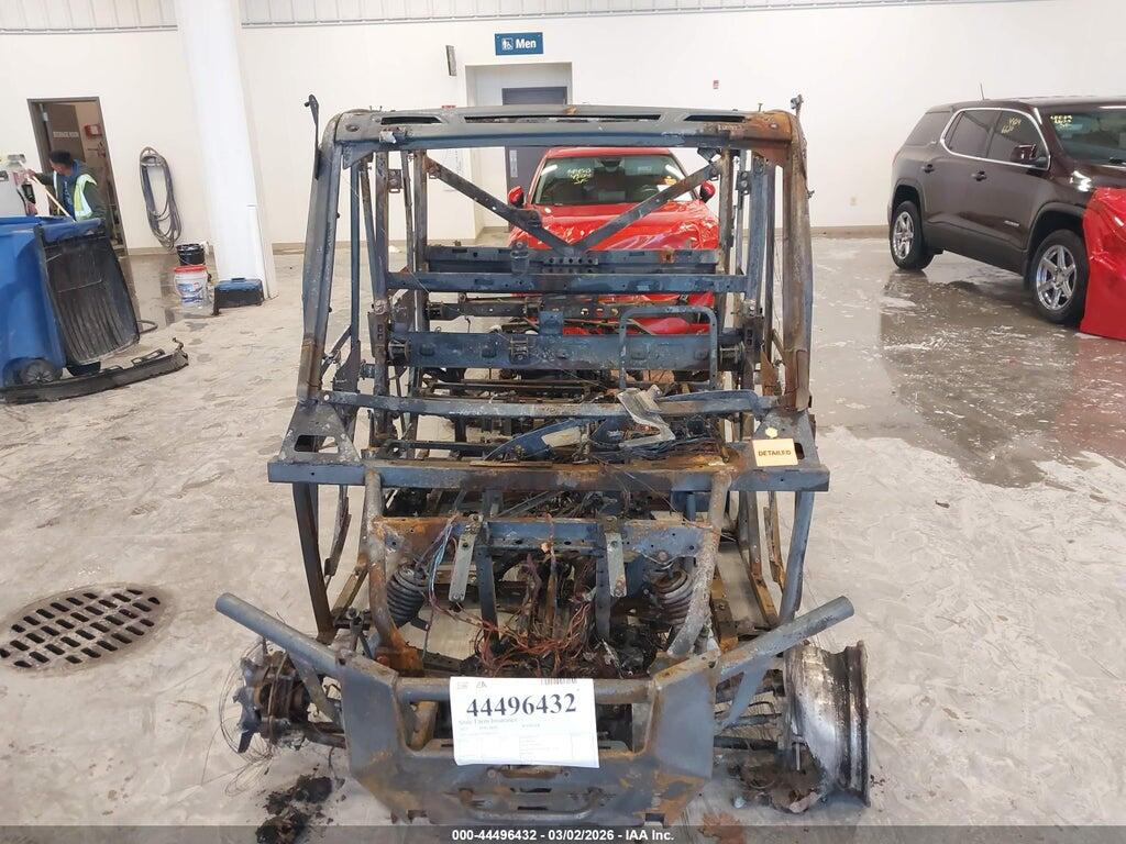 4XARSU993P8073179 2023 POLARIS RANGER photo no. 5