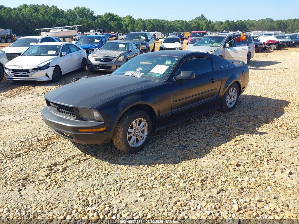 1ZVFT80N155186828 2005 FORD MUSTANG photo no. 2
