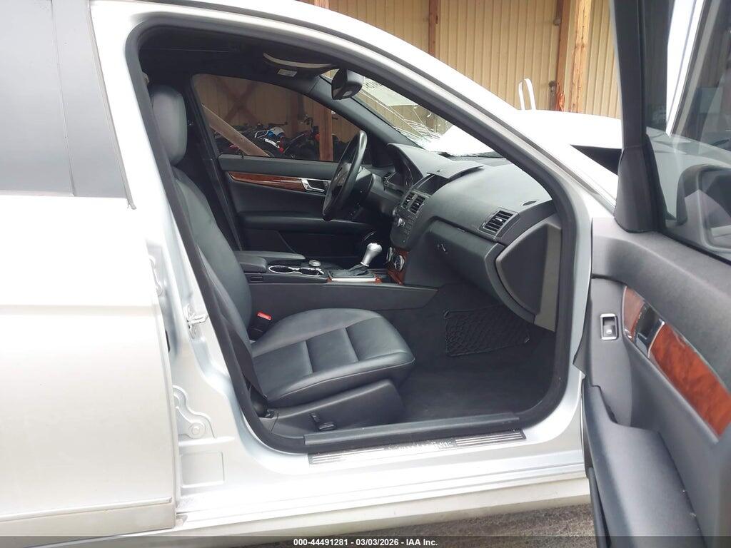 WDDGF8BB0AR100077 2010 MERCEDES-BENZ C 300 photo no. 5
