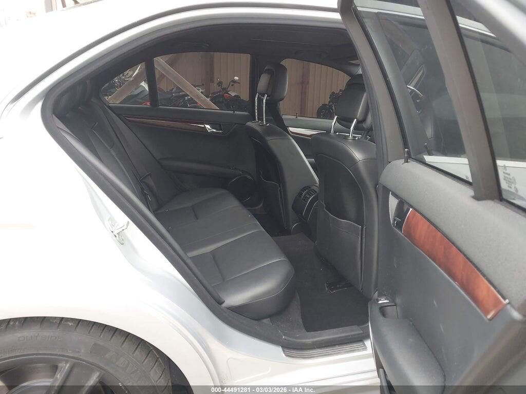 WDDGF8BB0AR100077 2010 MERCEDES-BENZ C 300 photo no. 8
