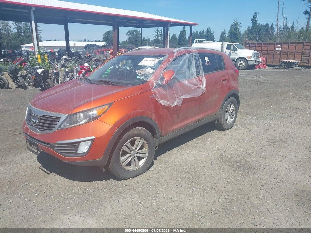 KNDPBCA21D7418882 2013 KIA SPORTAGE photo no. 2
