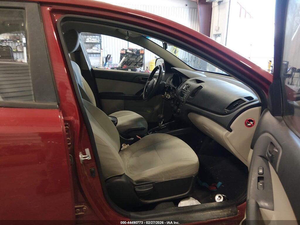 KNAFU4A2XA5055546 2010 KIA FORTE photo no. 5