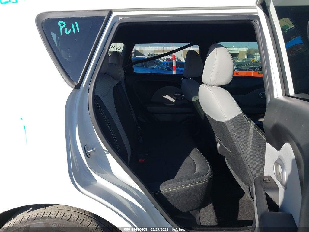KNDJP3A53G7306994 2016 KIA SOUL photo no. 8