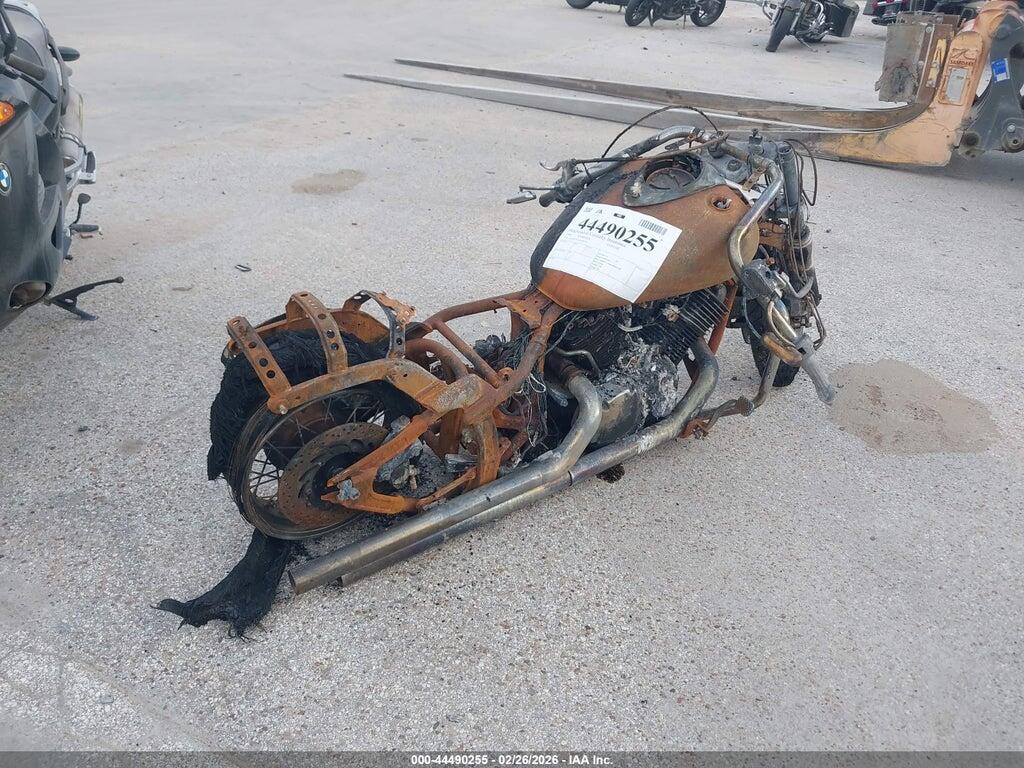 JYAVP11EX6A089575 2006 YAMAHA XVS1100 photo no. 4