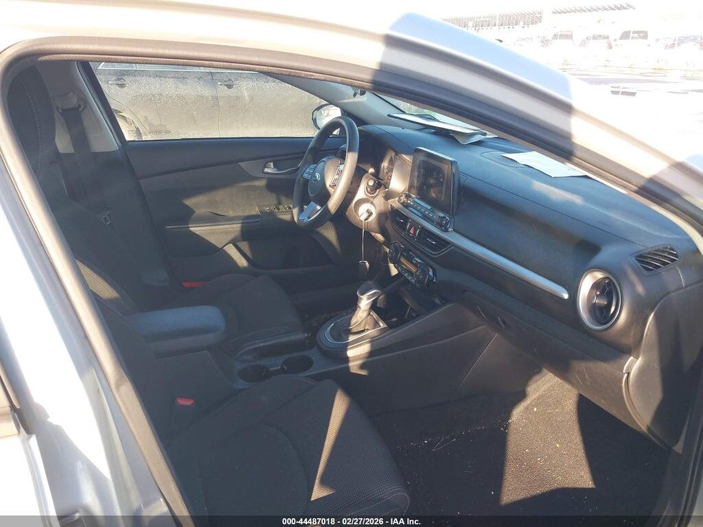 3KPF24AD7KE125097 2019 KIA FORTE photo no. 5