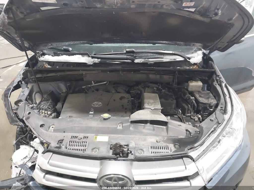 5TDJZRFH6HS413674 2017 TOYOTA HIGHLANDER photo no. 10