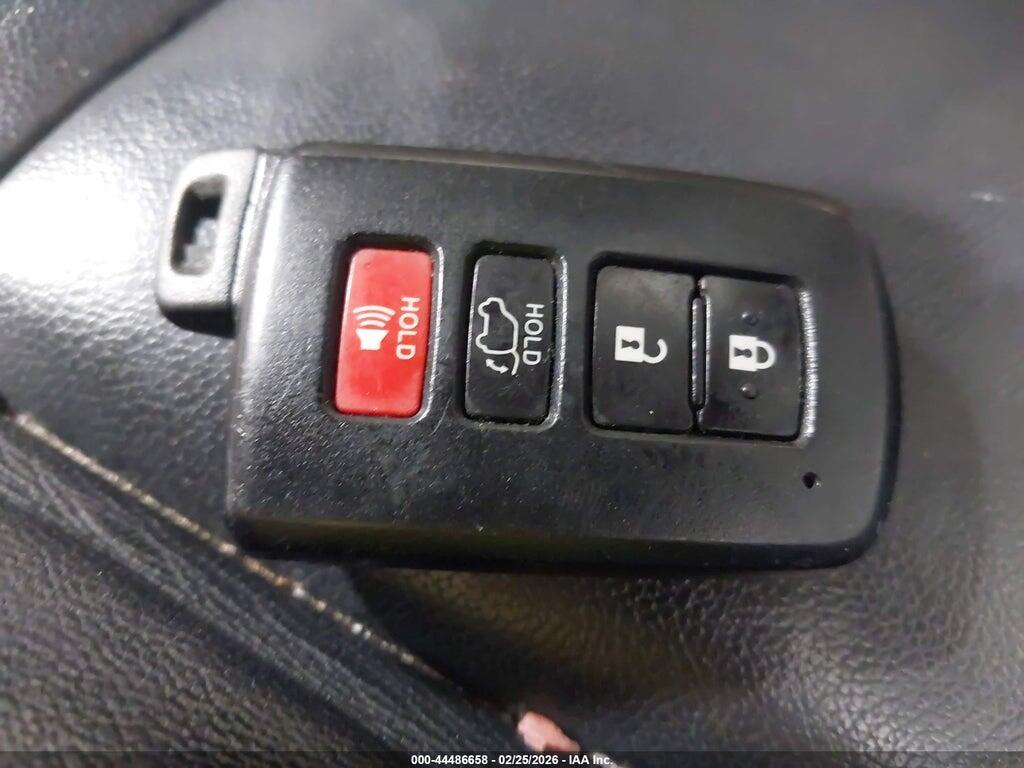 5TDJZRFH6HS413674 2017 TOYOTA HIGHLANDER photo no. 11