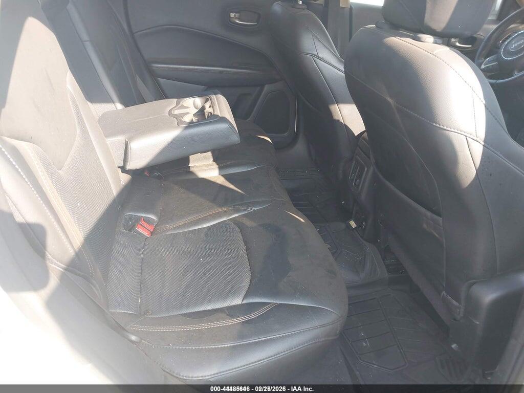 3C4NJDCB4JT454361 2018 JEEP COMPASS photo no. 8
