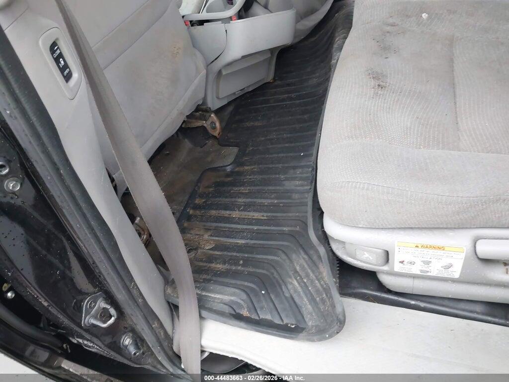 5FNRL5H4XBB004001 2011 HONDA ODYSSEY photo no. 8