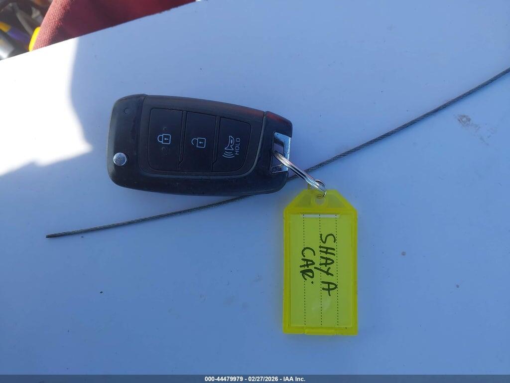 KMHRC8A34PU256260 2023 HYUNDAI VENUE photo no. 11