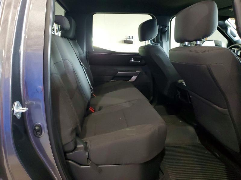 2026 TOYOTA TUNDRA SR5 — Фото 10 из 12