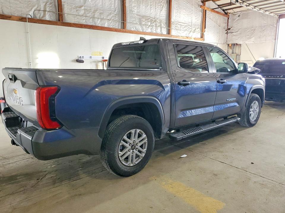 2026 TOYOTA TUNDRA SR5 — Фото 3 из 12