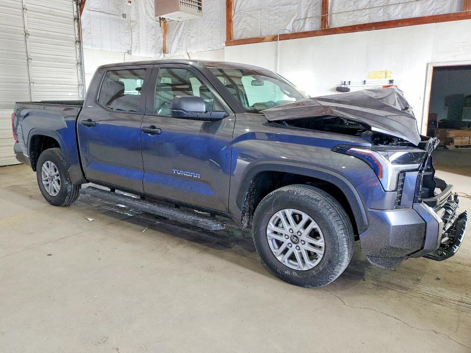 2026 TOYOTA TUNDRA SR5 — Фото 4 из 12