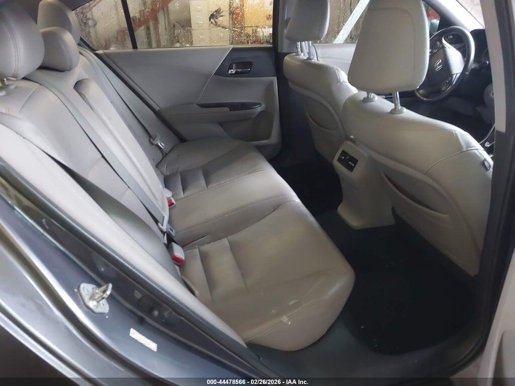 1HGCR3F86DA007960 2013 HONDA ACCORD photo no. 8
