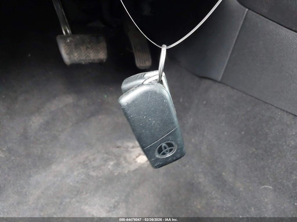5YFEPMAEXMP257228 2021 TOYOTA COROLLA photo no. 11