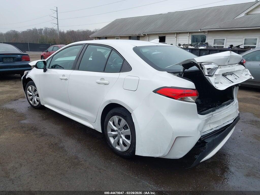 5YFEPMAEXMP257228 2021 TOYOTA COROLLA photo no. 3