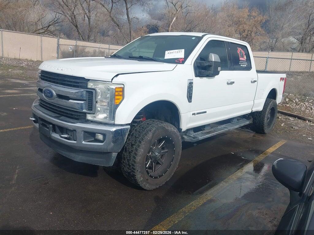 1FT7W2BT4HED79129 2017 FORD F-250 photo no. 2