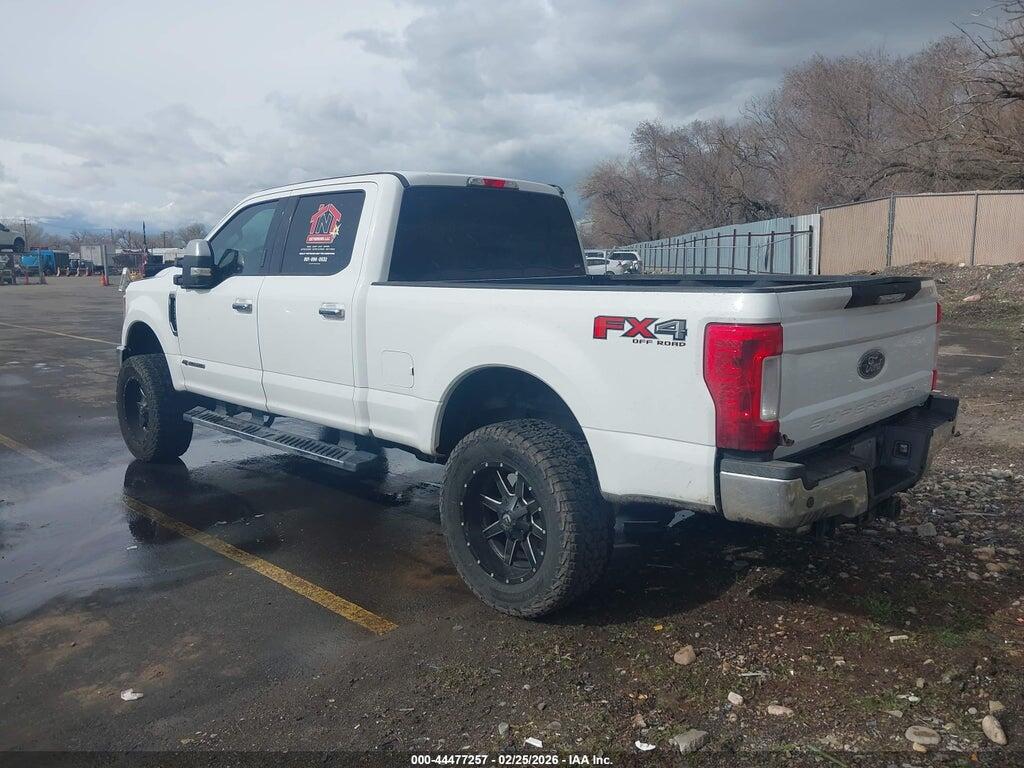 1FT7W2BT4HED79129 2017 FORD F-250 photo no. 3