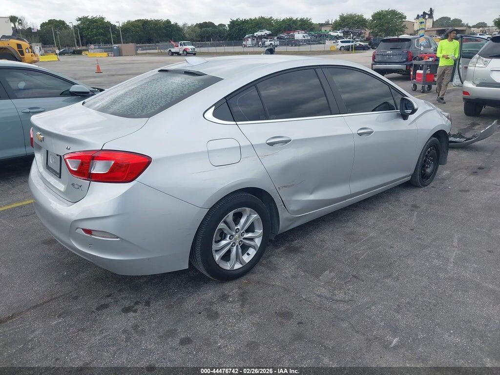 1G1BE5SM2K7123115 2019 CHEVROLET CRUZE photo no. 4