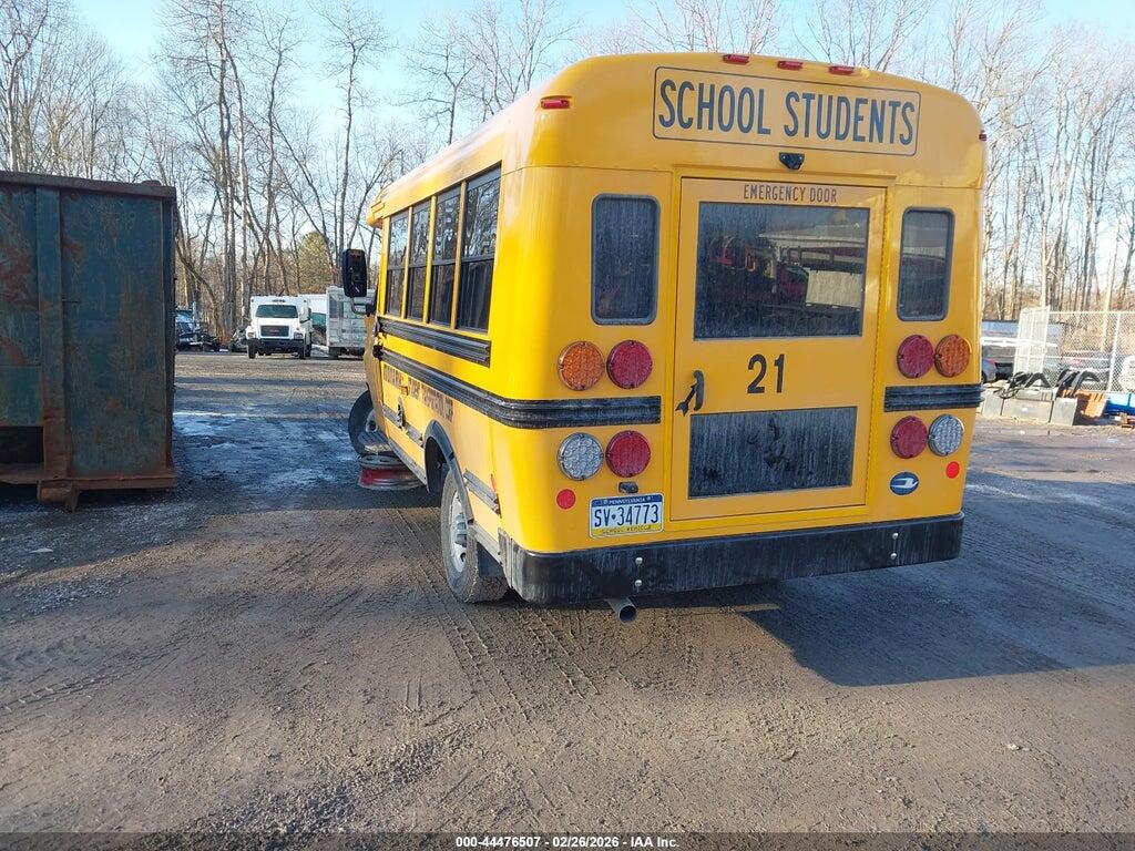 1HA3GRB79RN015499 2024 CHEVROLET BUS EXPRESS CUTAWAY photo no. 3