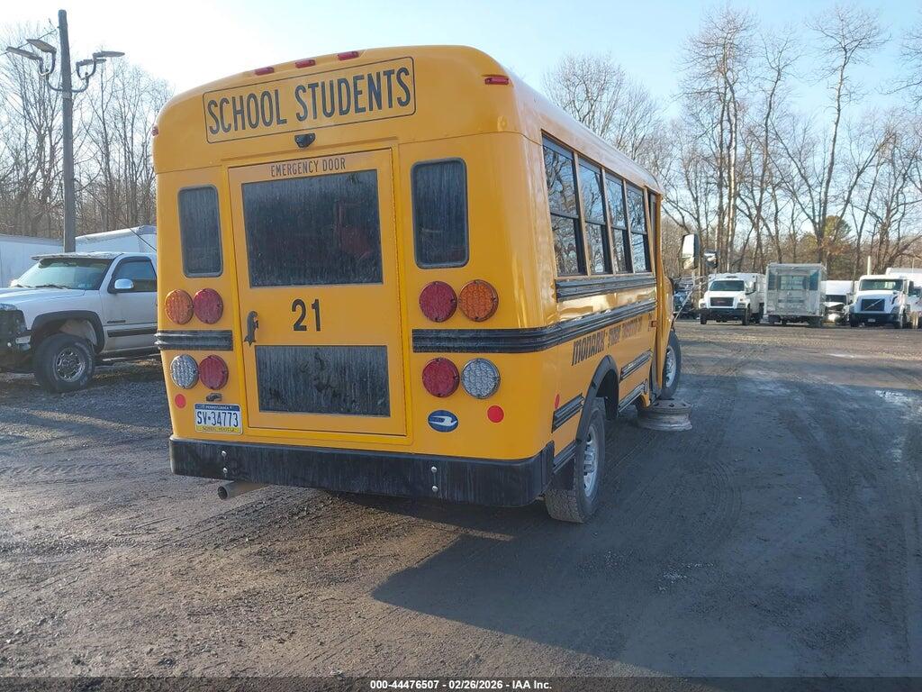 1HA3GRB79RN015499 2024 CHEVROLET BUS EXPRESS CUTAWAY photo no. 4
