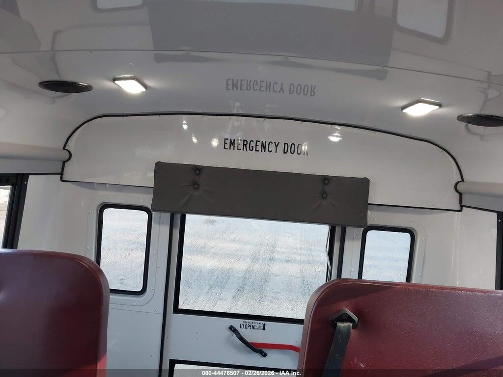1HA3GRB79RN015499 2024 CHEVROLET BUS EXPRESS CUTAWAY photo no. 6
