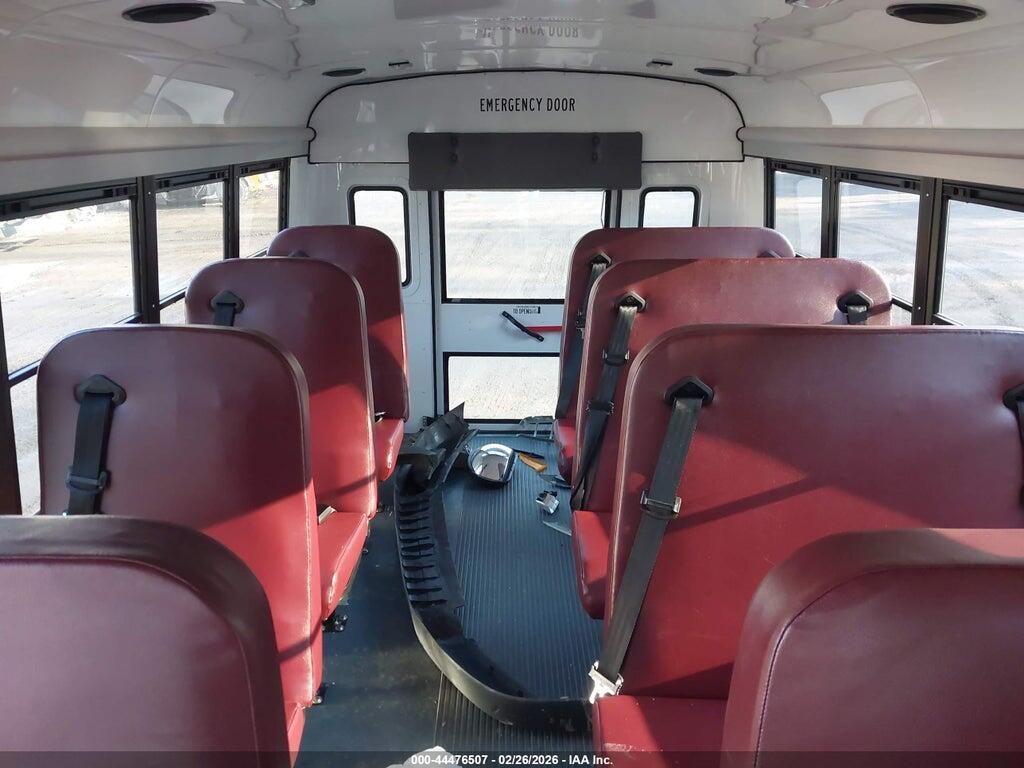 1HA3GRB79RN015499 2024 CHEVROLET BUS EXPRESS CUTAWAY photo no. 7