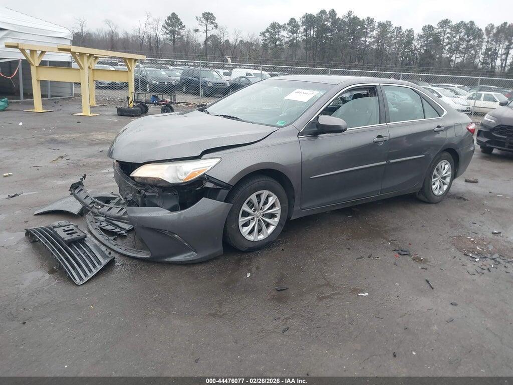 4T1BF1FK3GU567582 2016 TOYOTA CAMRY photo no. 2