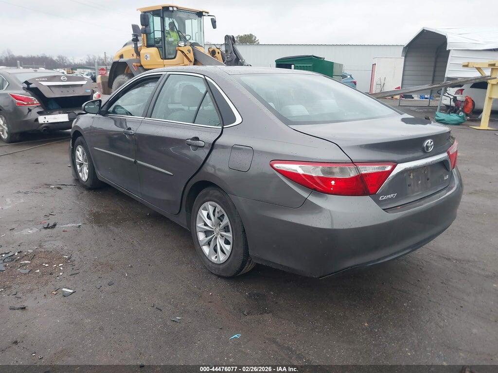 4T1BF1FK3GU567582 2016 TOYOTA CAMRY photo no. 3