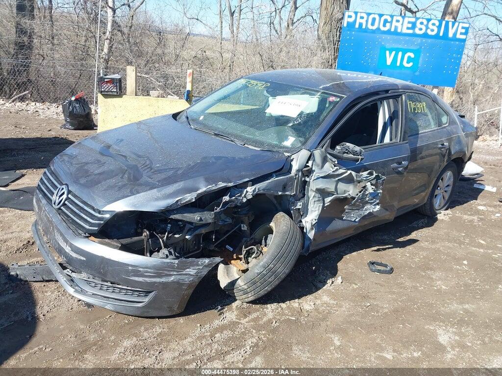 1VWAH7A38DC028127 2013 VOLKSWAGEN PASSAT photo no. 2