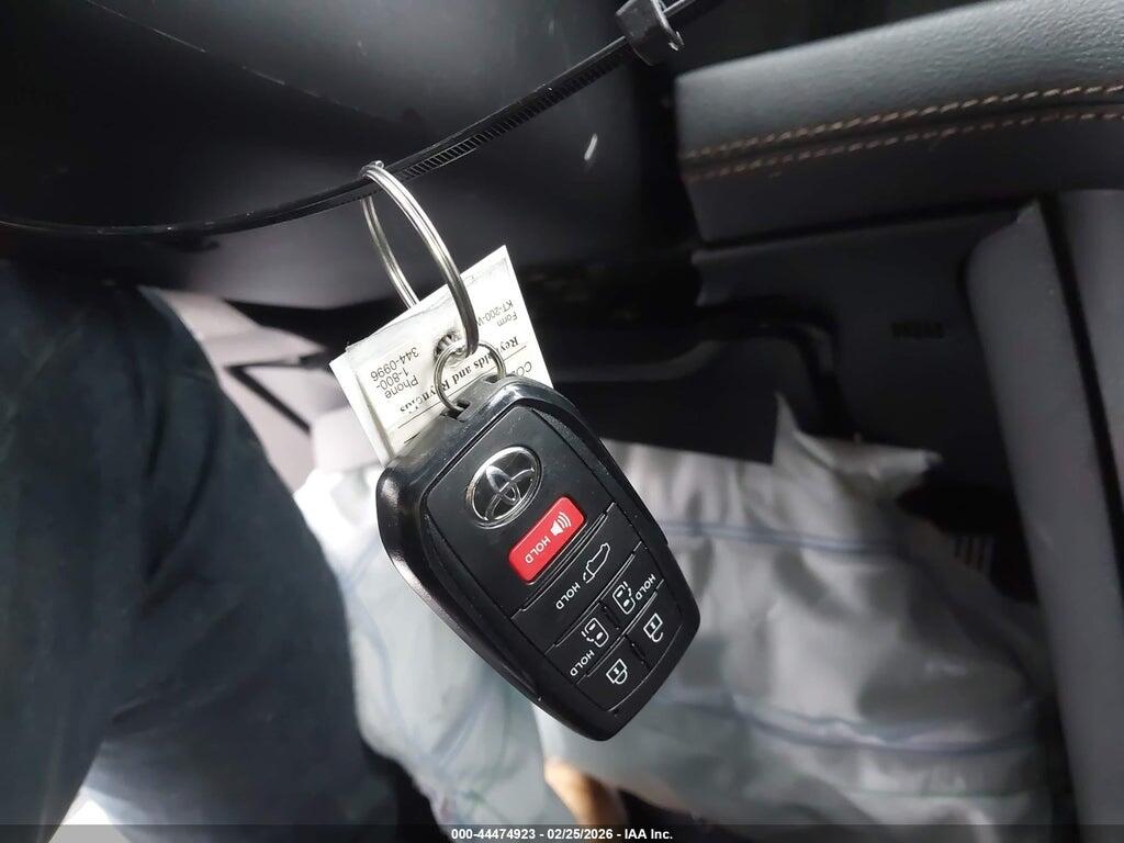 5TDESKFC1TS228622 2026 TOYOTA SIENNA photo no. 11