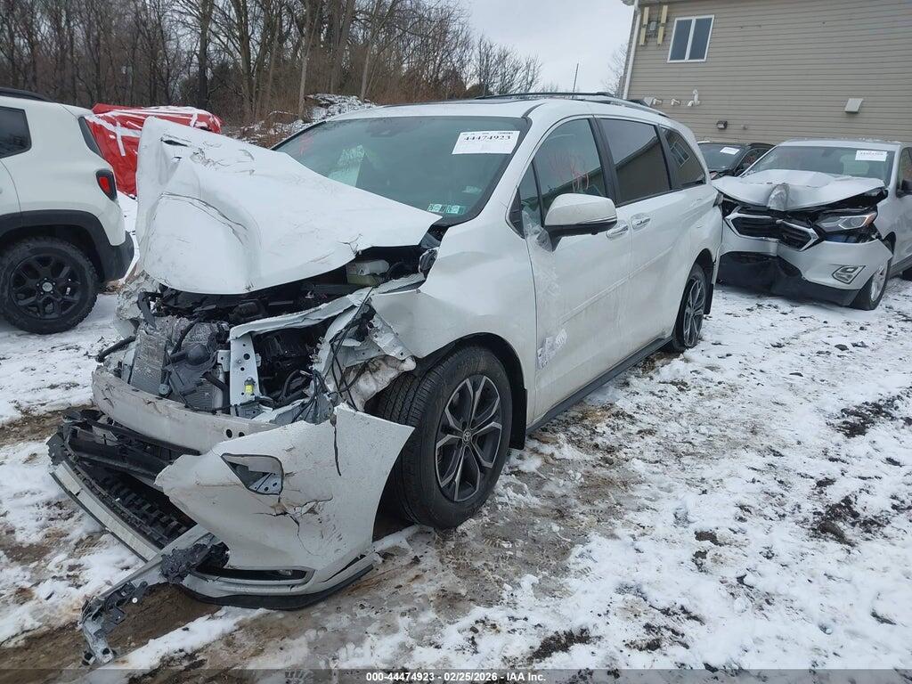 5TDESKFC1TS228622 2026 TOYOTA SIENNA photo no. 2