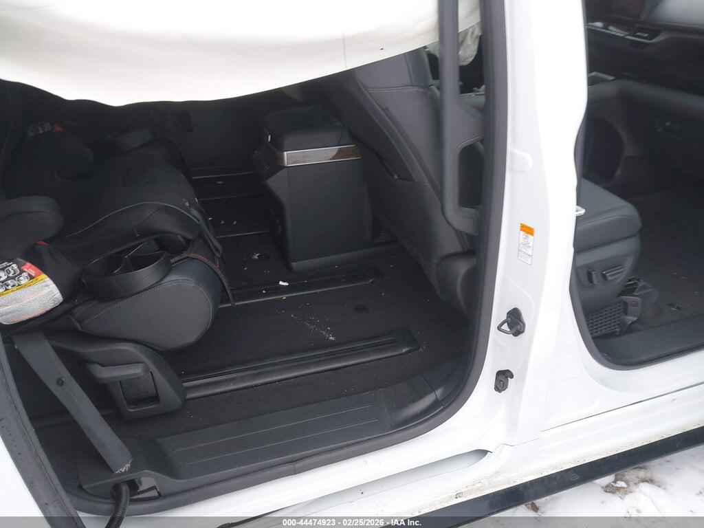 5TDESKFC1TS228622 2026 TOYOTA SIENNA photo no. 8