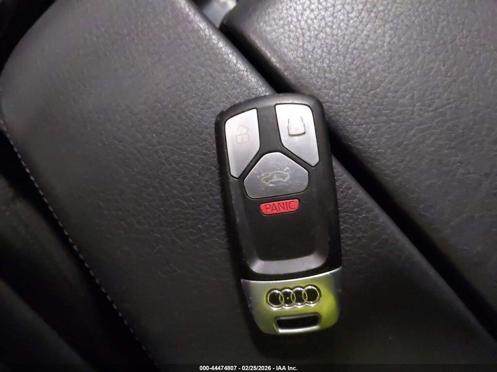 WA1AAAF71KD008805 2019 AUDI Q7 photo no. 11