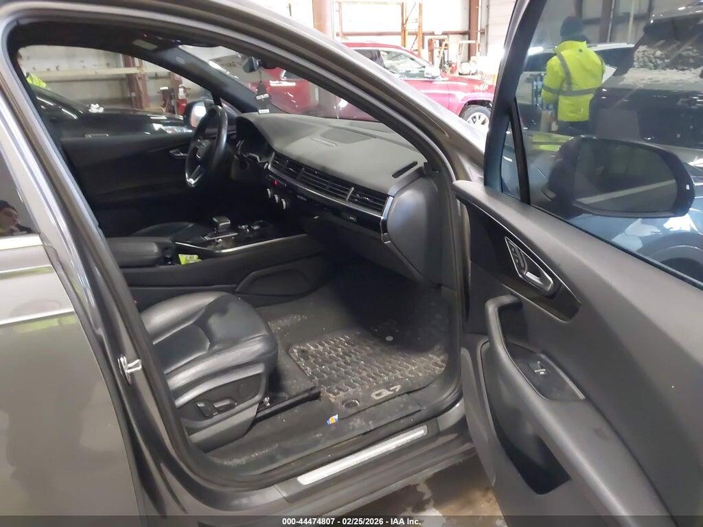 WA1AAAF71KD008805 2019 AUDI Q7 photo no. 5