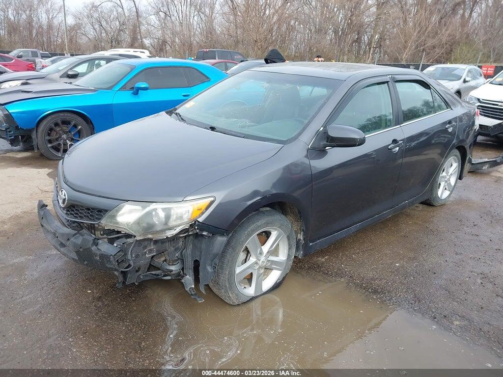 4T1BF1FK2CU139805 2012 TOYOTA CAMRY photo no. 2