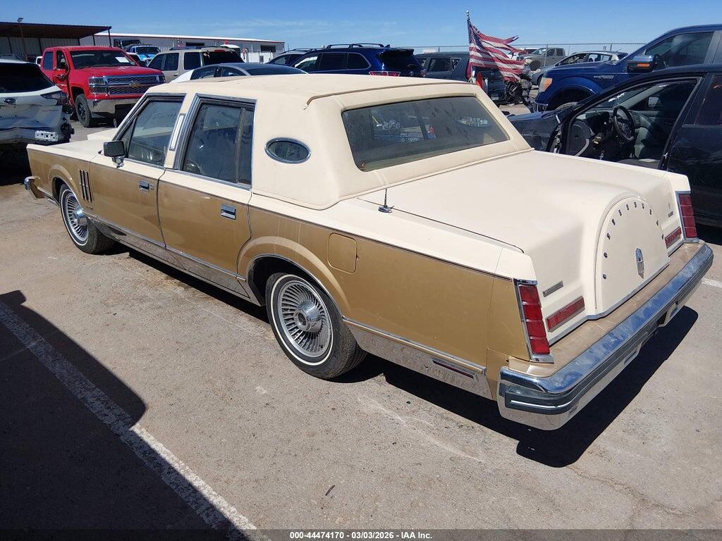 1MRBP96FXCY630518 1982 LINCOLN MARK VI photo no. 3