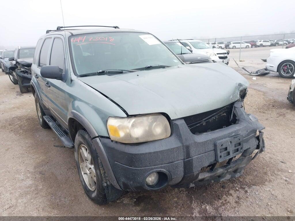 1FMYU03105KD40168 2005 FORD ESCAPE photo no. 1