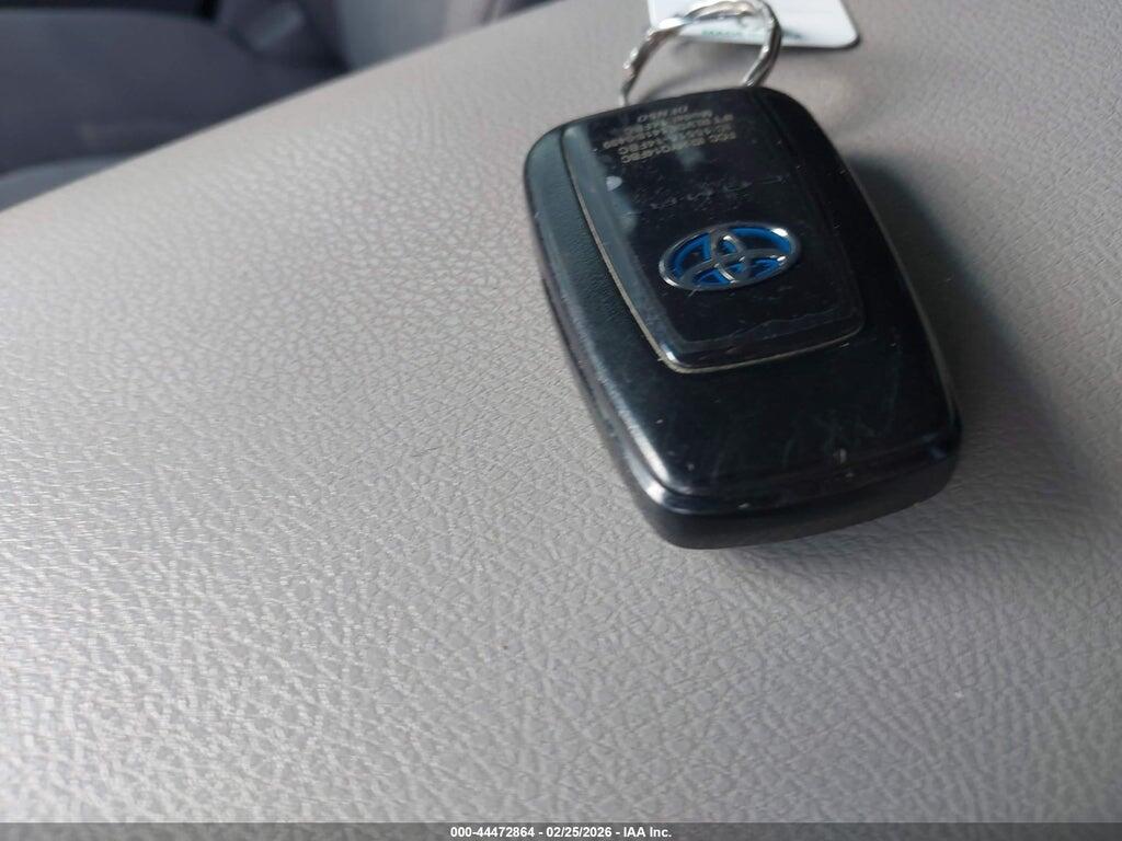 4T1B31HK4JU001797 2018 TOYOTA CAMRY HYBRID photo no. 11