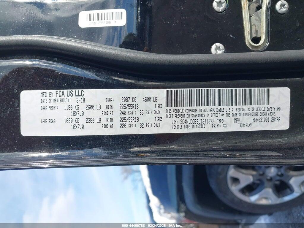 3C4NJDCB3JT341372 2018 JEEP COMPASS photo no. 9