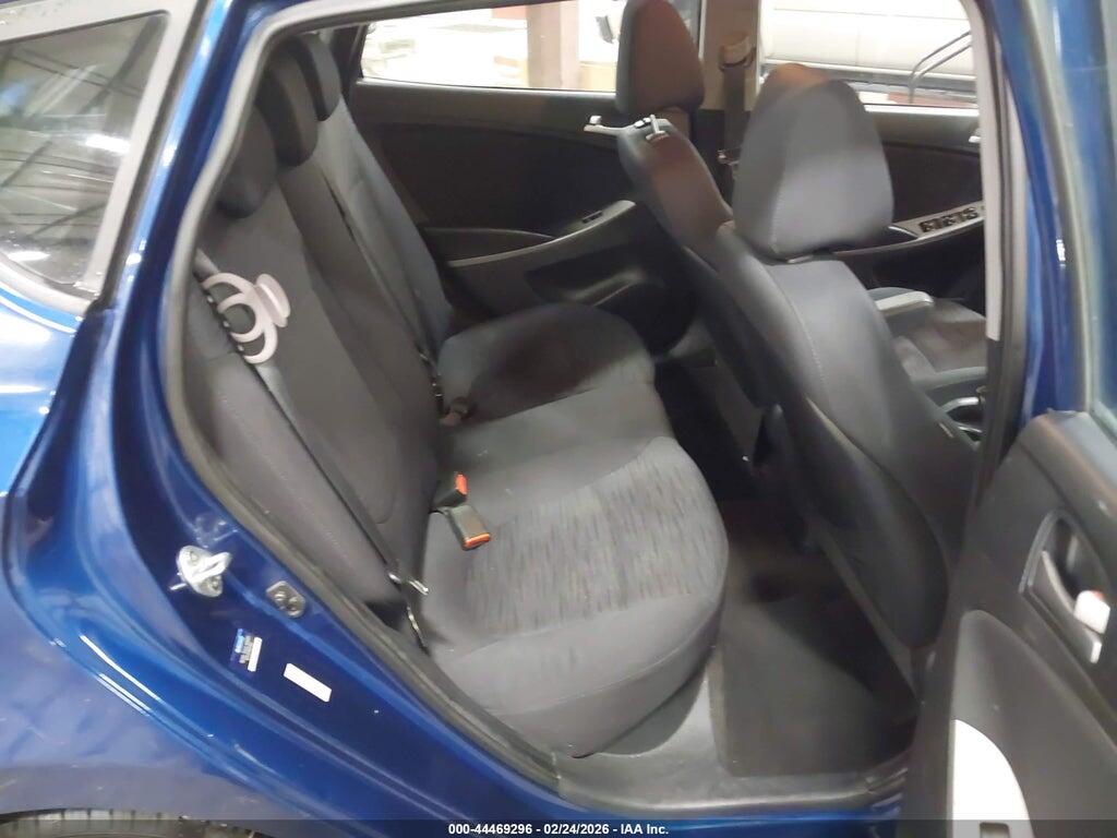 KMHCT5AE8HU305564 2017 HYUNDAI ACCENT photo no. 8